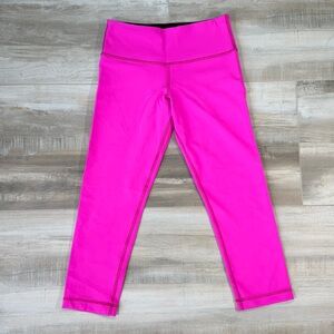 lululemon Athletica Wunder Under Crop *Reversible, size 4 *NWOT*